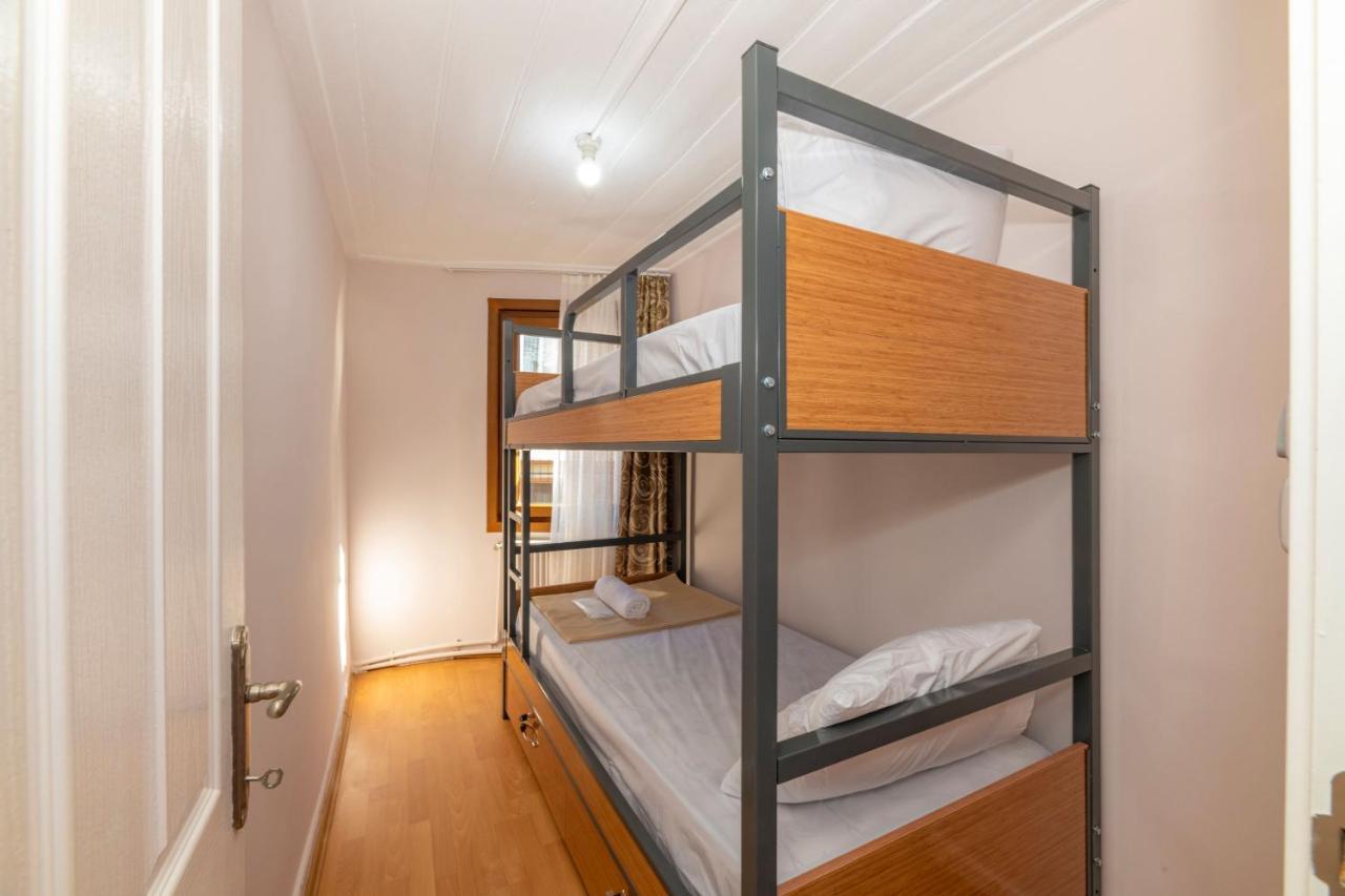 Taksim Wooden House Hostel Stambuł Zewnętrze zdjęcie