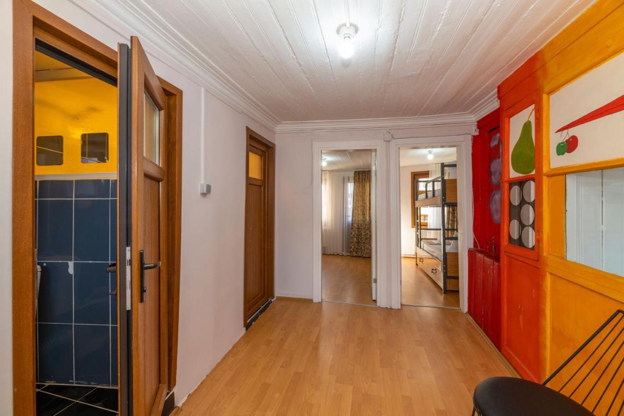 Taksim Wooden House Hostel Stambuł Zewnętrze zdjęcie