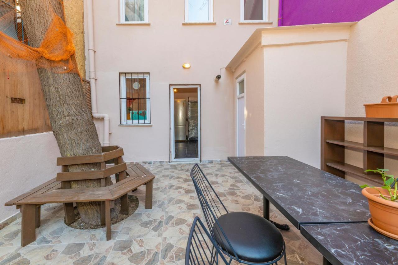 Taksim Wooden House Hostel Stambuł Zewnętrze zdjęcie