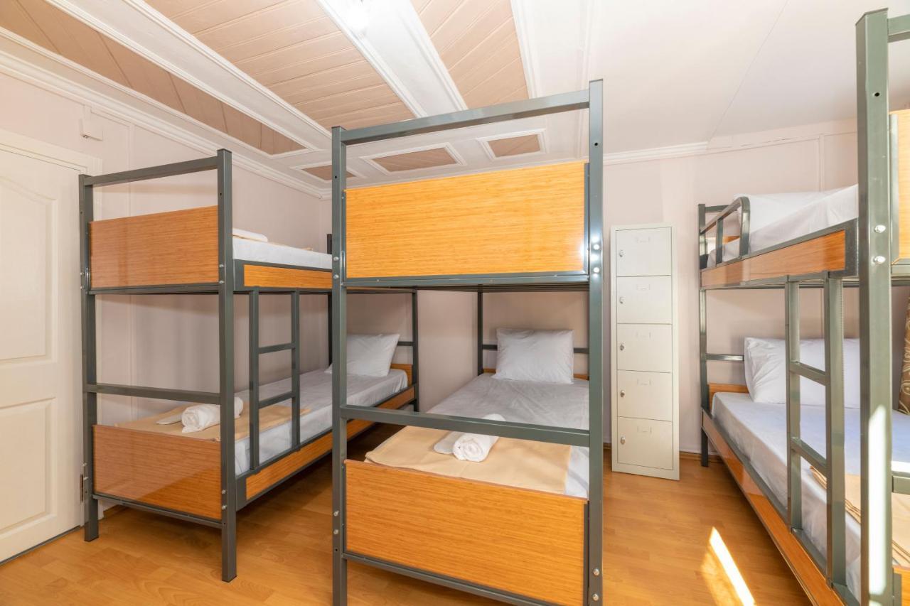 Taksim Wooden House Hostel Stambuł Zewnętrze zdjęcie