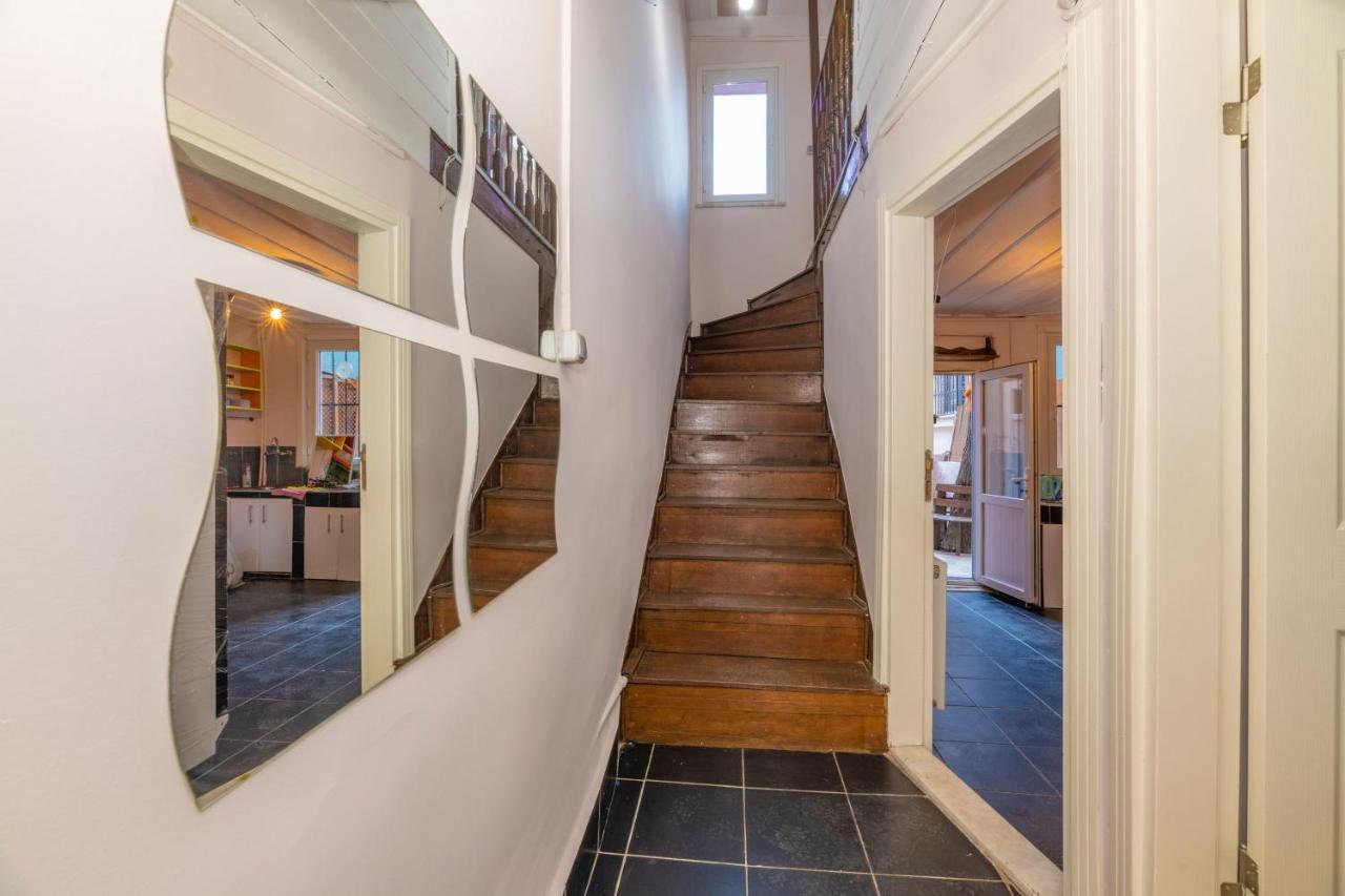 Taksim Wooden House Hostel Stambuł Zewnętrze zdjęcie