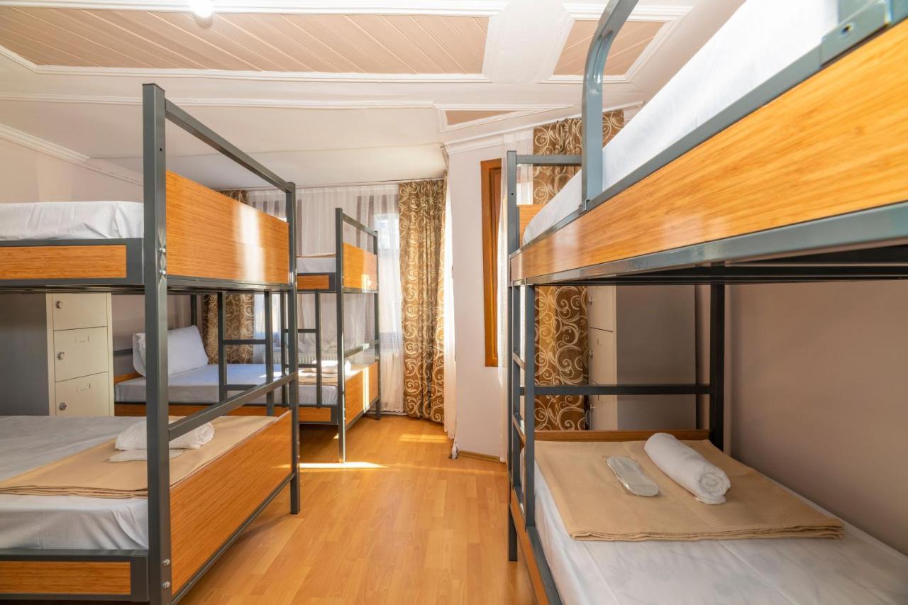 Taksim Wooden House Hostel Stambuł Zewnętrze zdjęcie