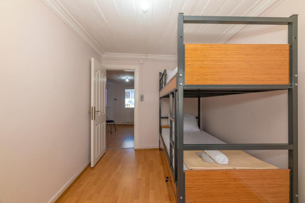 Taksim Wooden House Hostel Stambuł Zewnętrze zdjęcie